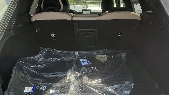 2026 Volvo XC60 B5 Plus