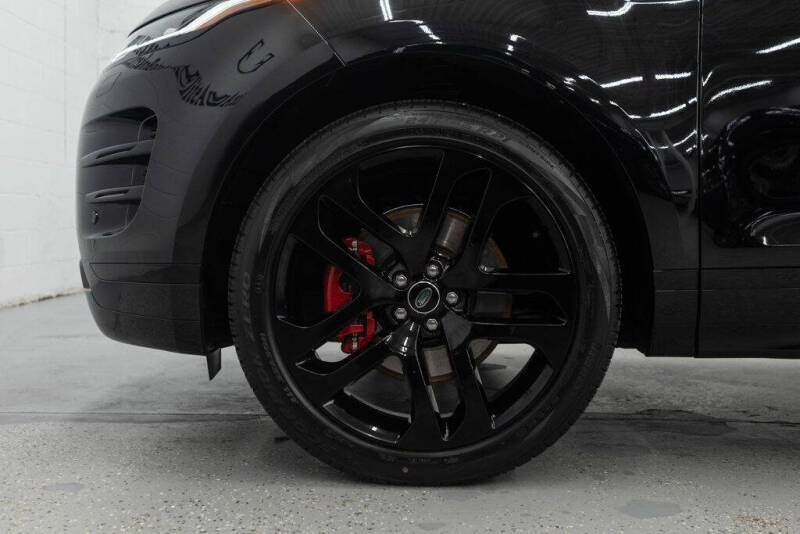 2023 Land Rover Range Rover Evoque P300 R-Dynamic HST