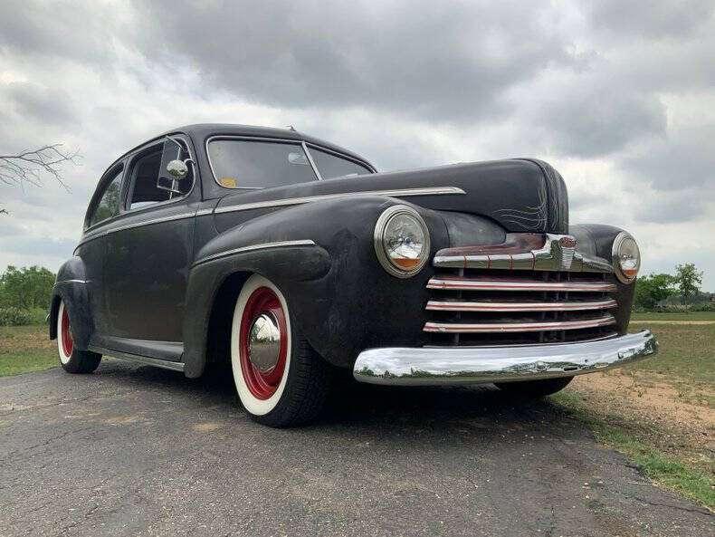 1946 Ford Deluxe