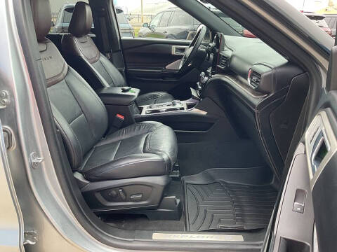2023 Ford Explorer Platinum