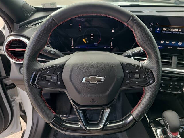 2024 Chevrolet Trax RS