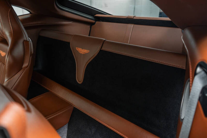 2020 Aston Martin Vantage