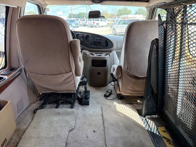 2000 Ford E-Series E-150