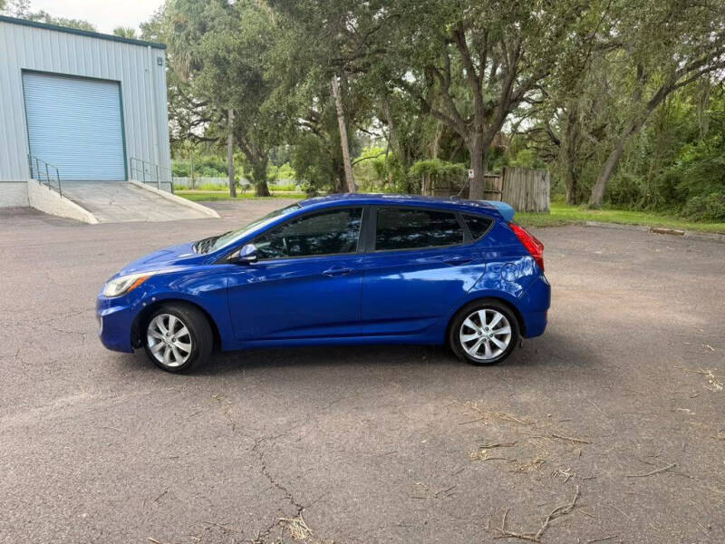 2013 Hyundai Accent SE