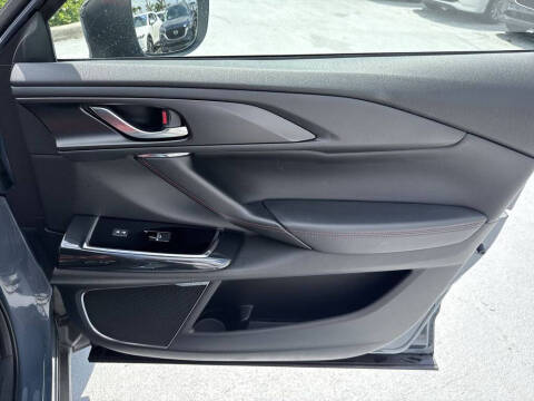 2023 Mazda CX-9 Carbon Edition