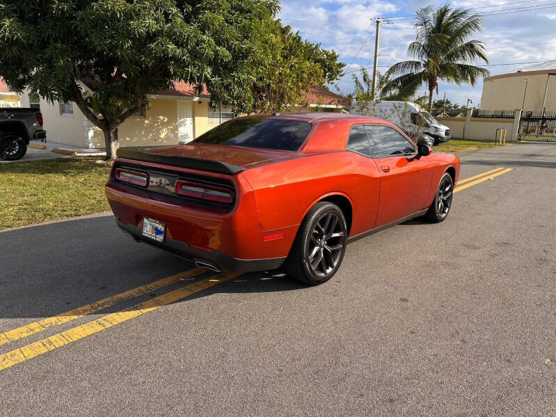 2020 Dodge Challenger SXT