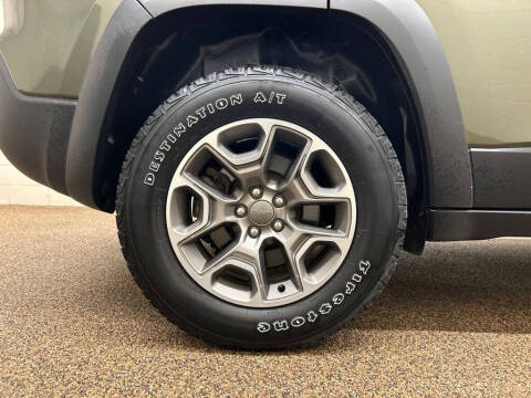 2021 Jeep Cherokee Trailhawk
