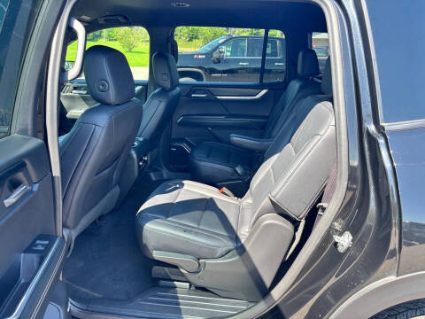 2024 GMC Acadia Elevation