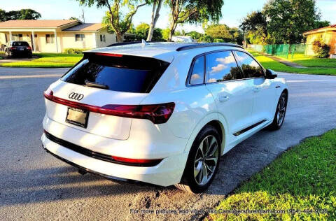 2021 Audi e-tron quattro Premium Plus