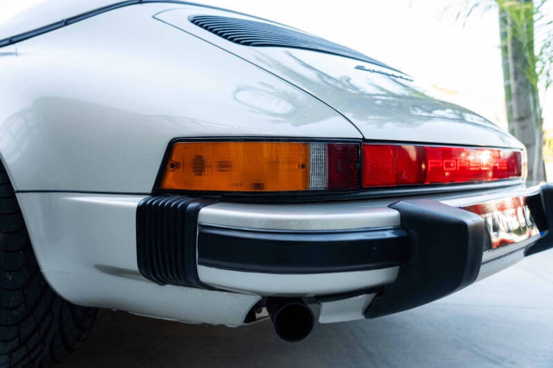 1989 Porsche 911 Carrera