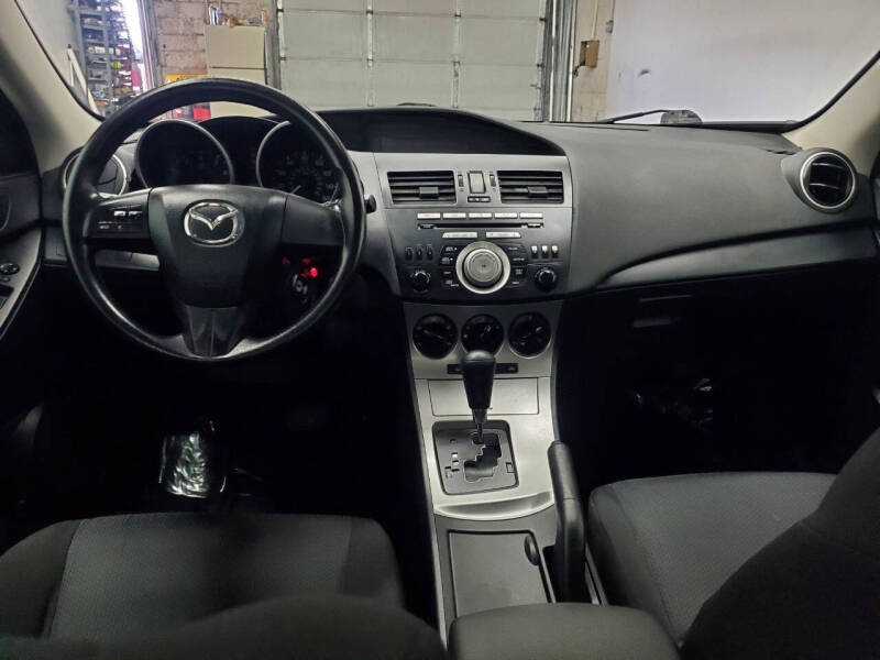 2011 Mazda MAZDA3 i Sport