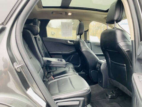 2020 Ford Escape Titanium