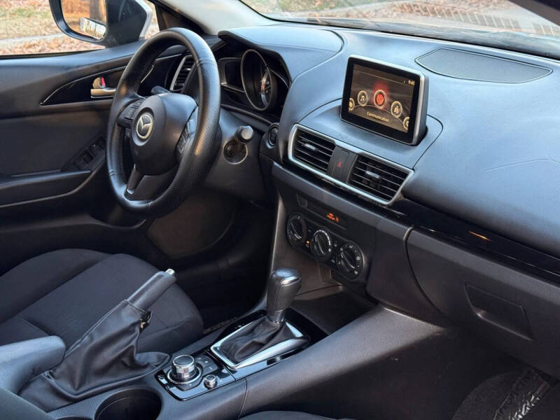 2016 Mazda MAZDA3 i Sport