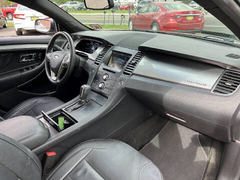 2015 Ford Taurus SEL