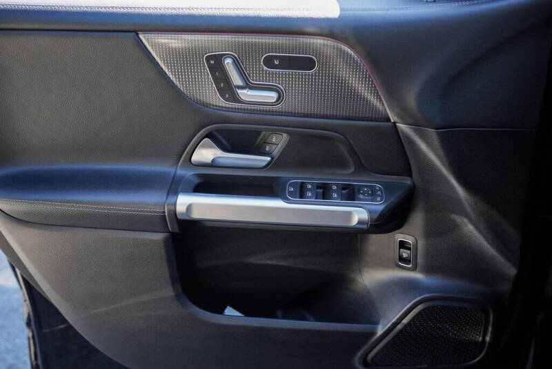 2021 Mercedes-Benz GLB GLB 250