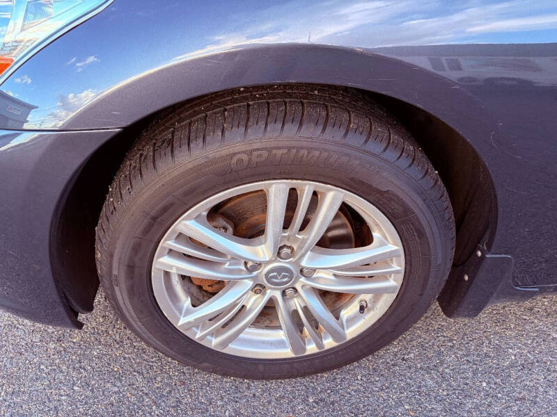 2010 Infiniti G37 Sedan x Anniversary Edition