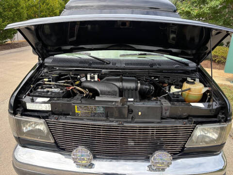 2003 Ford E-Series E-250 SD