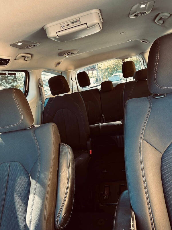 2018 Chrysler Pacifica Touring Plus