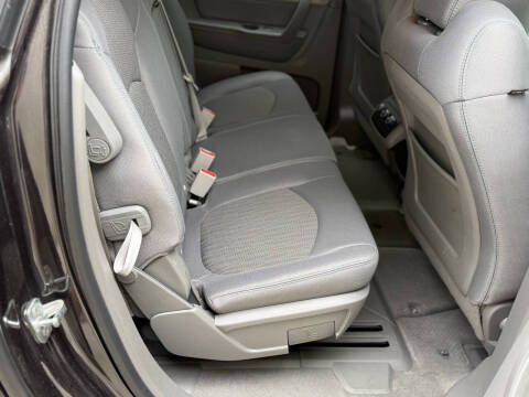 2017 Chevrolet Traverse LS