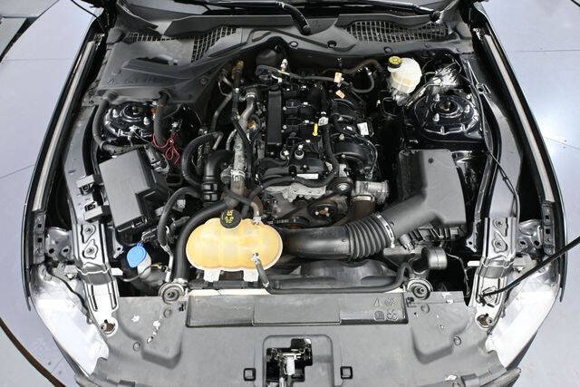 2022 Ford Mustang EcoBoost