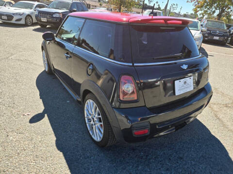 2009 MINI Cooper John Cooper Works