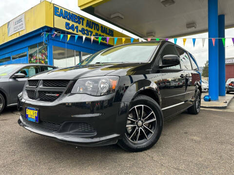 2016 Dodge Grand Caravan for sale at Earnest Auto Sales in Roseburg OR