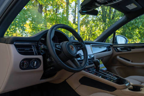 2026 Porsche Macan T