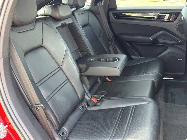 2021 Porsche Cayenne S Coupe