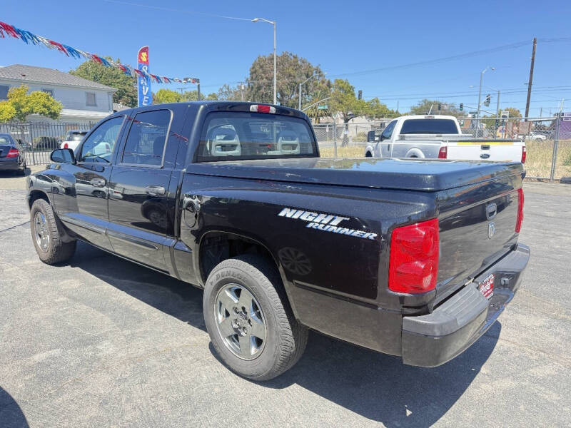2006 Dodge Dakota SLT
