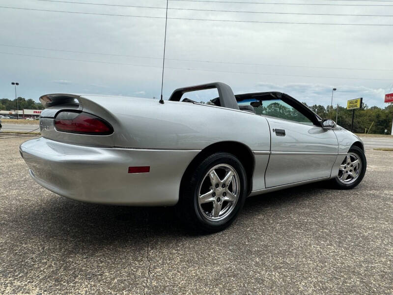 1996 Chevrolet Camaro null photo 20