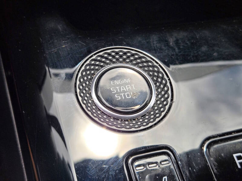 2025 Kia Niro EX