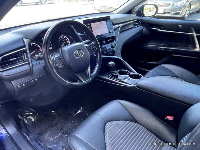 2022 Toyota Camry SE