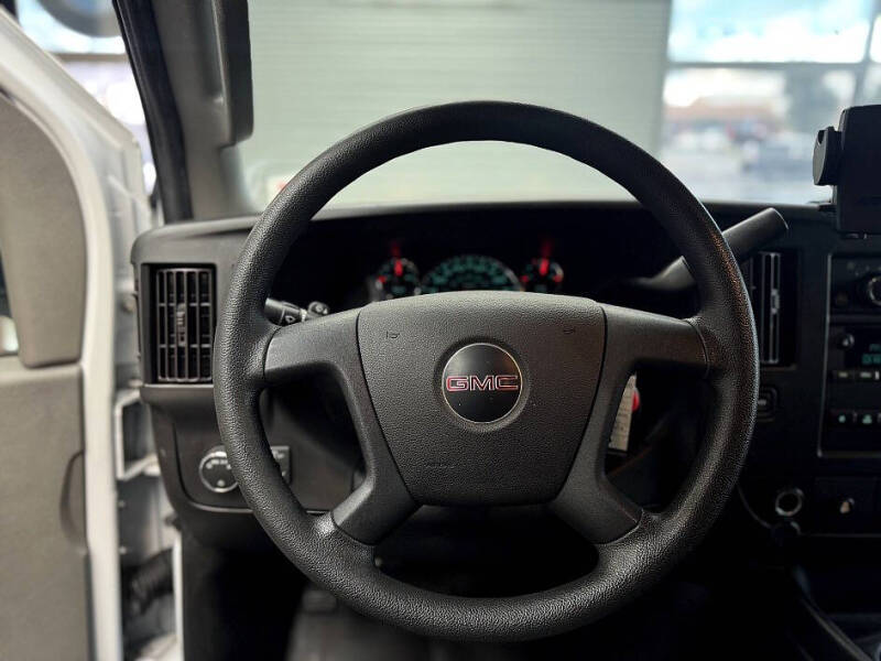 2018 GMC Savana 2500