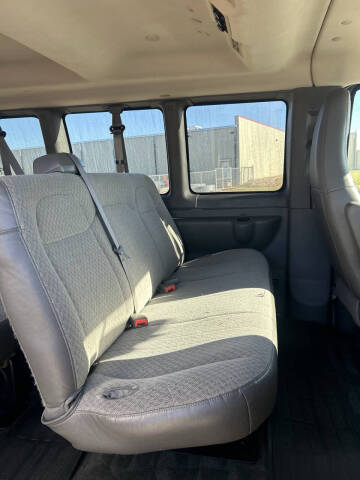 2016 Chevrolet Express LS 2500