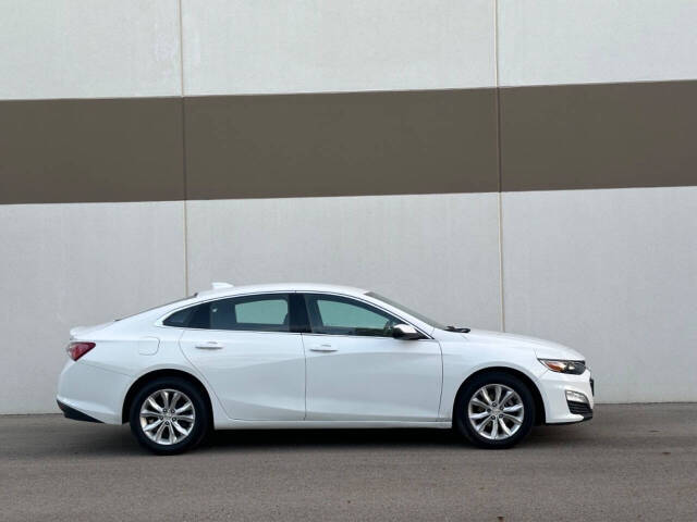 2020 Chevrolet Malibu for sale at Phoenix Motor Co in Romulus, MI