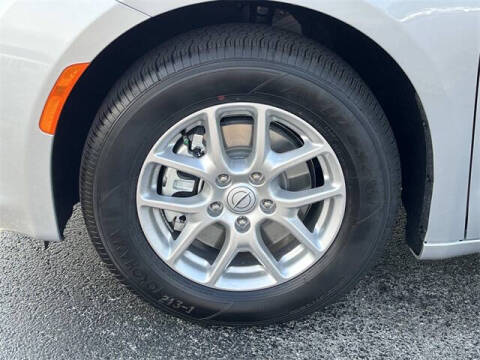 2026 Chrysler Voyager LX