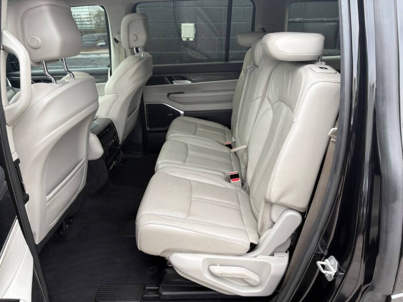 2022 Jeep Wagoneer Series II