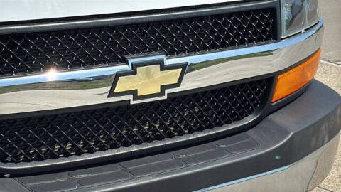 2024 Chevrolet Express 2500