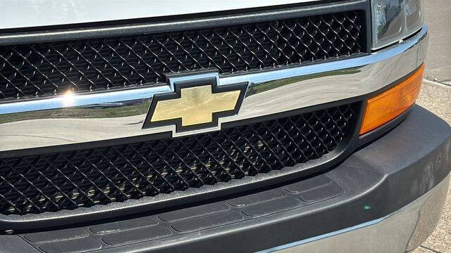 2024 Chevrolet Express 2500