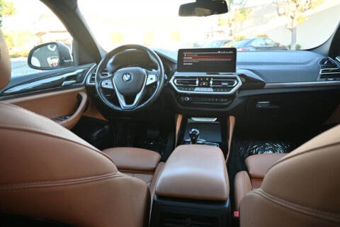 2023 BMW X4 xDrive30i