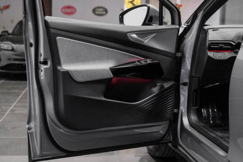 2023 Volkswagen ID.4 Pro