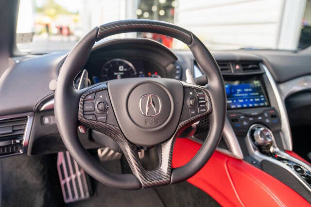 2017 Acura NSX 21
