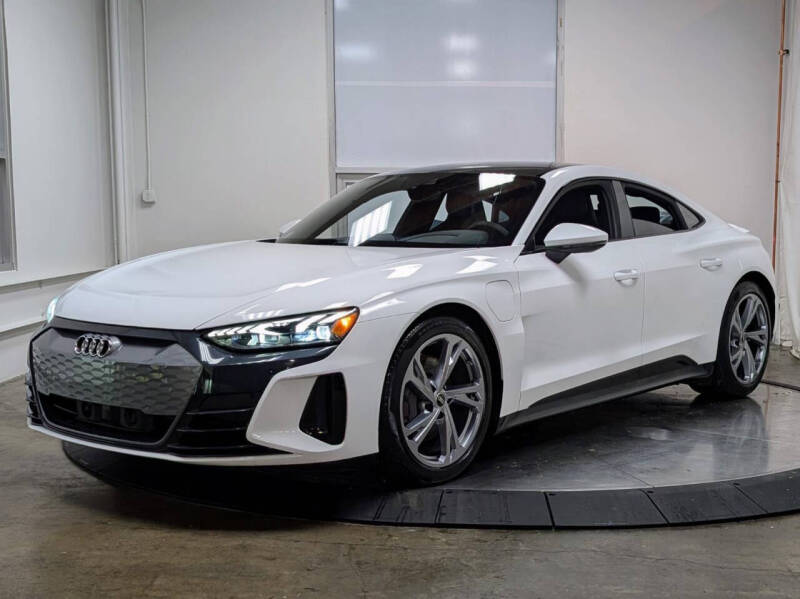 2022 Audi e-tron GT quattro Premium Plus