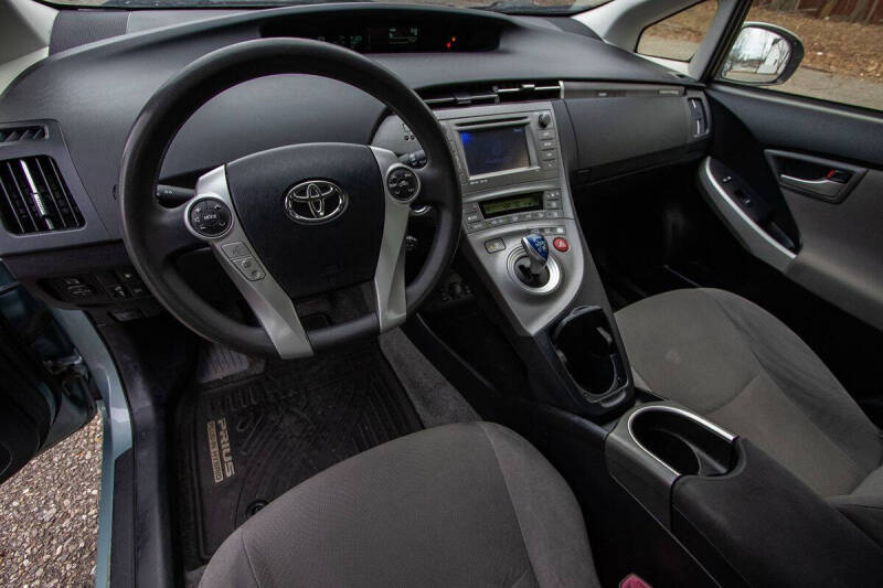 2013 Toyota Prius Plug-in Hybrid