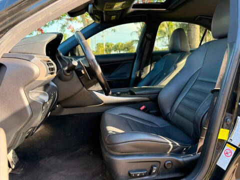 2017 Lexus IS 200t