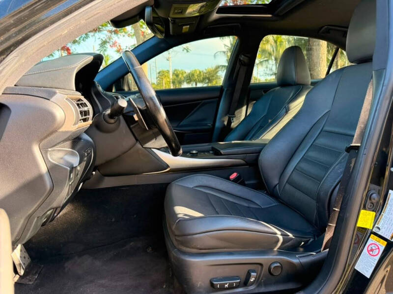 2017 Lexus IS 200t