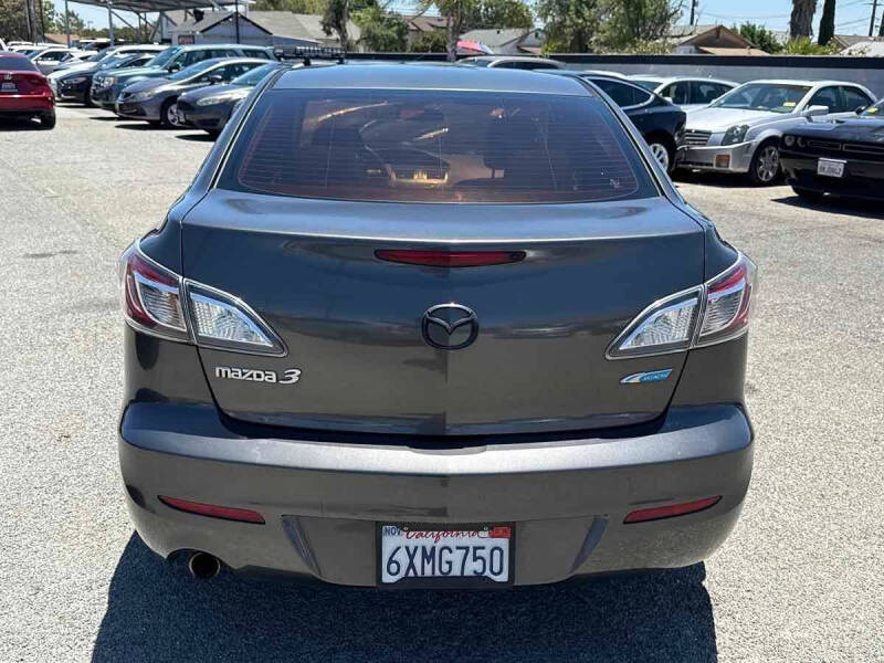 2013 Mazda MAZDA3 i Touring
