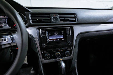 2017 Volkswagen Passat 1.8T S