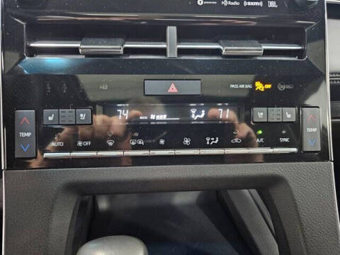 2022 Toyota Avalon Hybrid Limited