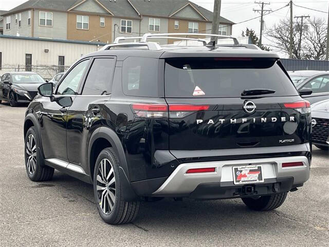 2025 Nissan Pathfinder Platinum